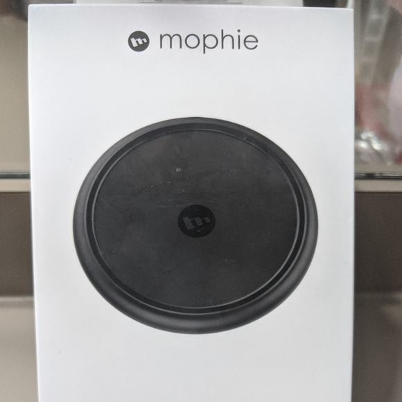 Mophie Wireless Charging Base - Picture 2 of 4